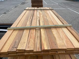 Ca. 69x Pakoeli Planken Geschaafd, 16x90mm, lengte 200cm